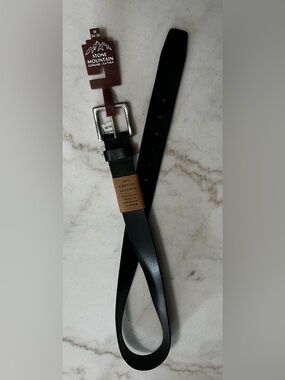 Stone Mountain genuine leather belt, Size 34-36 Black Leather Silver Tone Buckle
